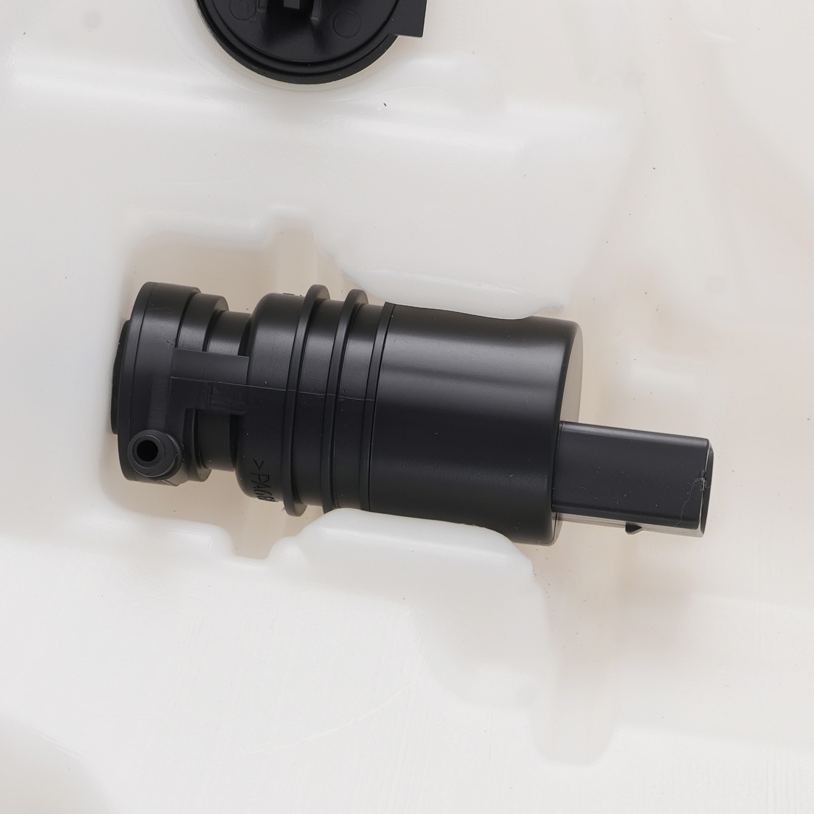 Washer Tank for Chevrolet Silverado 1500 2019-2024 w/Level Sensor