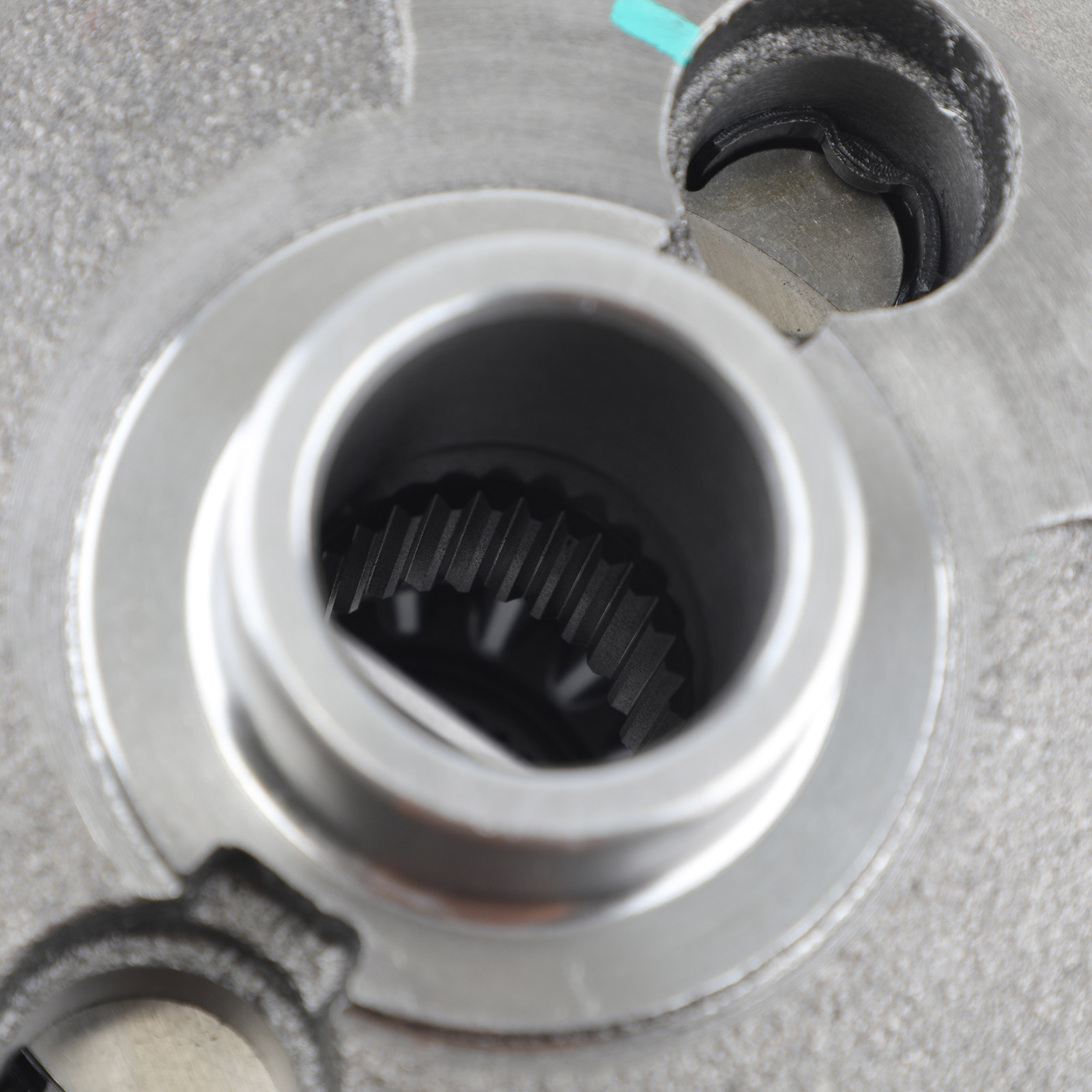 Limited-Slip Locker 8.6