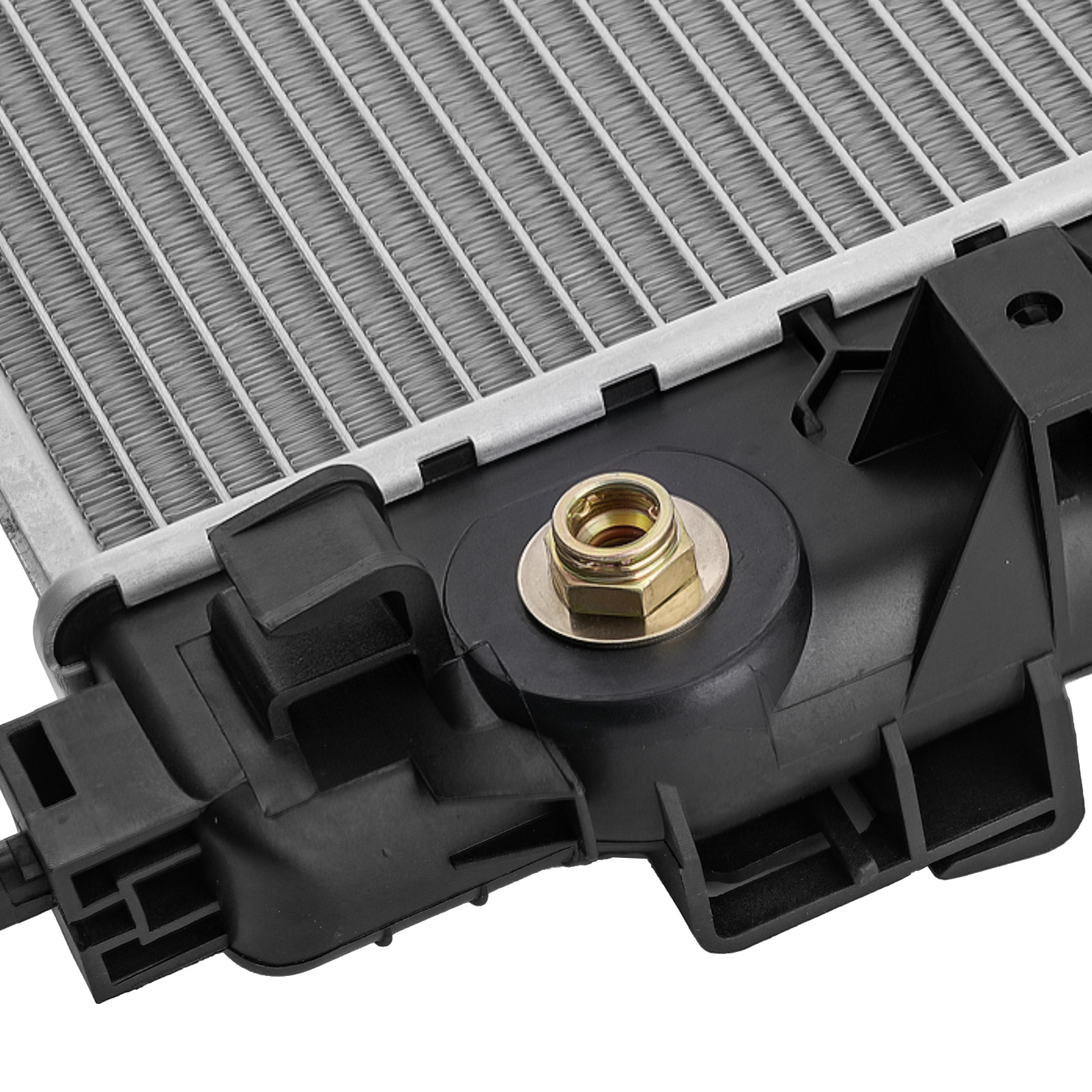 Engine Radiator For Chevrolet Cruze Limited 2016 1.4L 1.8L Manual Transmission